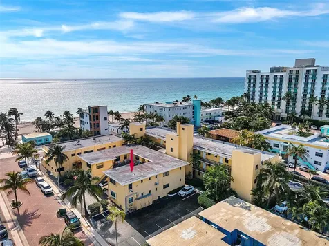 322 Harding Street Hollywood FL 33019