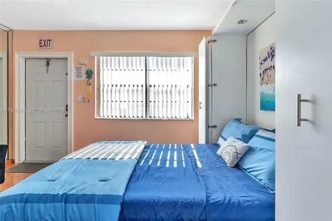 322 Harding Street Hollywood FL 33019