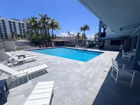 322 Harding Street Hollywood FL 33019