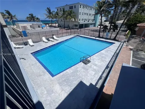 322 Harding Street Hollywood FL 33019