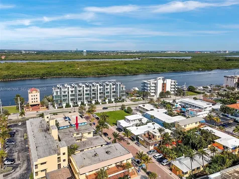 322 Harding Street Hollywood FL 33019