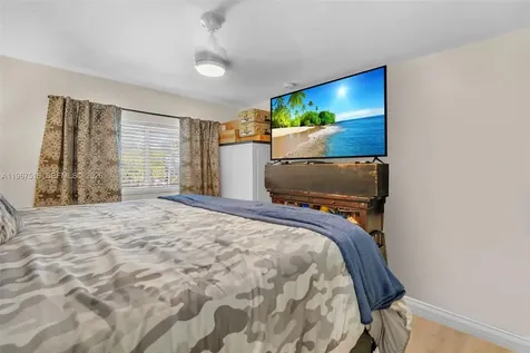 1423 Holly Heights Drive Fort Lauderdale FL 33304