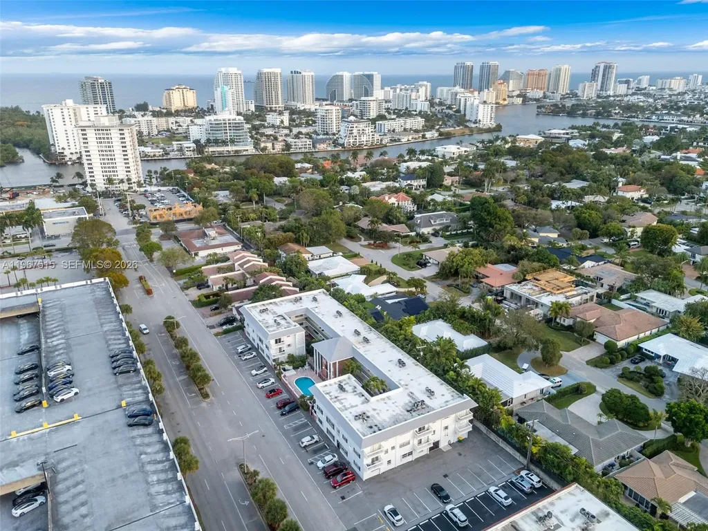 2500 NE 9th Street Fort Lauderdale FL 33304
