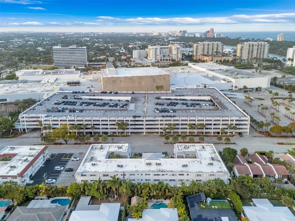 2500 NE 9th Street Fort Lauderdale FL 33304