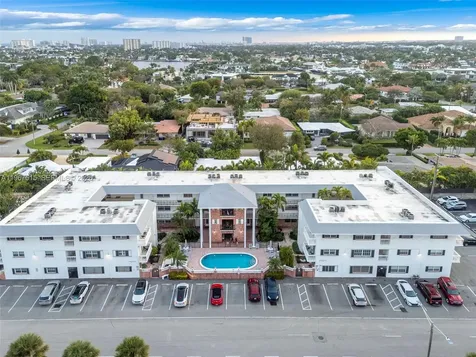 2500 NE 9th Street Fort Lauderdale FL 33304