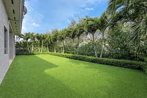 7733 SW 193rd Street Cutler Bay FL 33157