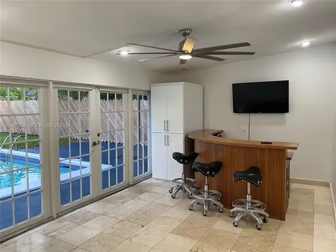 2040 NE 197th Terrace Miami FL 33179