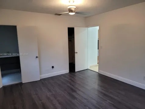 2040 NE 197th Terrace Miami FL 33179