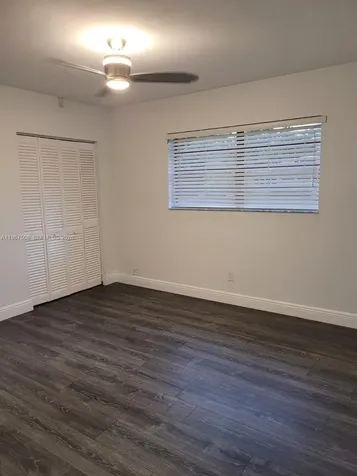 2040 NE 197th Terrace Miami FL 33179