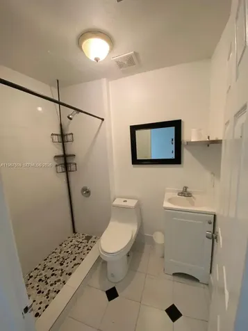 2040 NE 197th Terrace Miami FL 33179