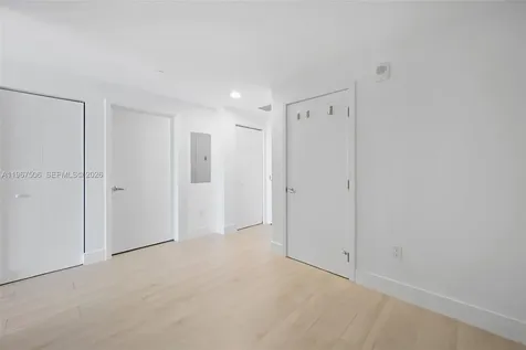 16385 Biscayne Boulevard North Miami Beach FL 33160