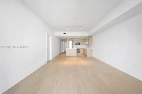 16385 Biscayne Boulevard North Miami Beach FL 33160