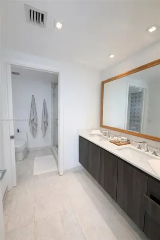 488 NE 18th Street Miami FL 33132
