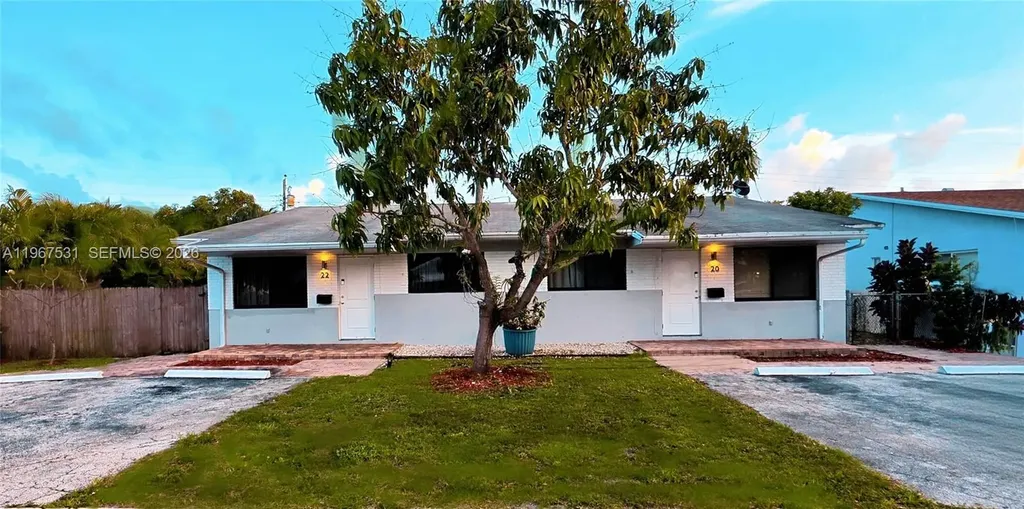 20 SE 12th Street Dania Beach FL 33004