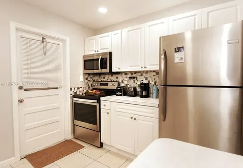 20 SE 12th Street Dania Beach FL 33004