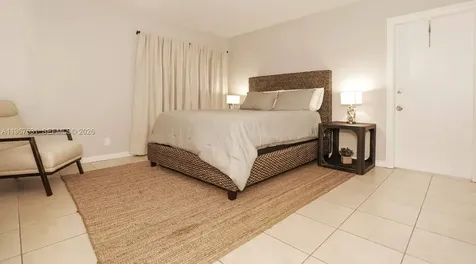 20 SE 12th Street Dania Beach FL 33004