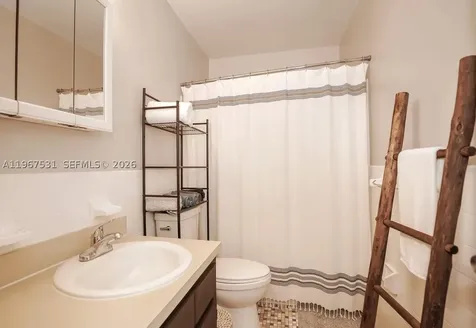 20 SE 12th Street Dania Beach FL 33004