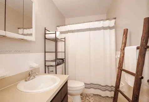 20 SE 12th Street Dania Beach FL 33004