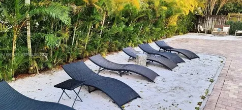 20 SE 12th Street Dania Beach FL 33004