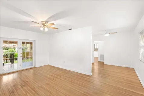 4487 SW 15th Terrace Miami FL 33134