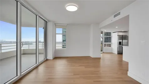 555 NE 34th Street Miami FL 33137
