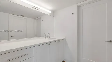 555 NE 34th Street Miami FL 33137