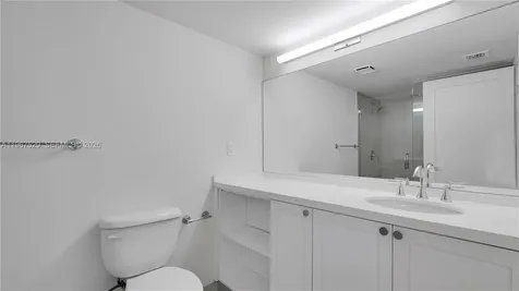 555 NE 34th Street Miami FL 33137