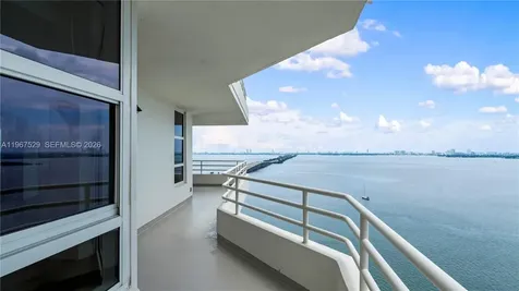 555 NE 34th Street Miami FL 33137