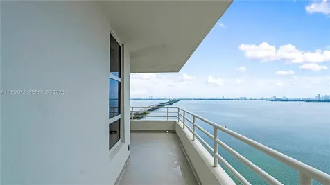 555 NE 34th Street Miami FL 33137