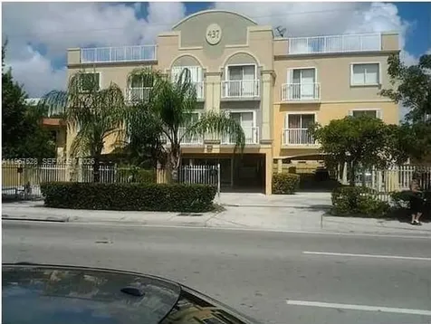 437 SW 7th Street Miami FL 33130