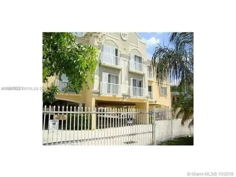 437 SW 7th Street Miami FL 33130