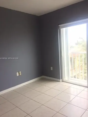 437 SW 7th Street Miami FL 33130