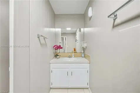 2080 Collier Avenue Fort Myers FL 33901