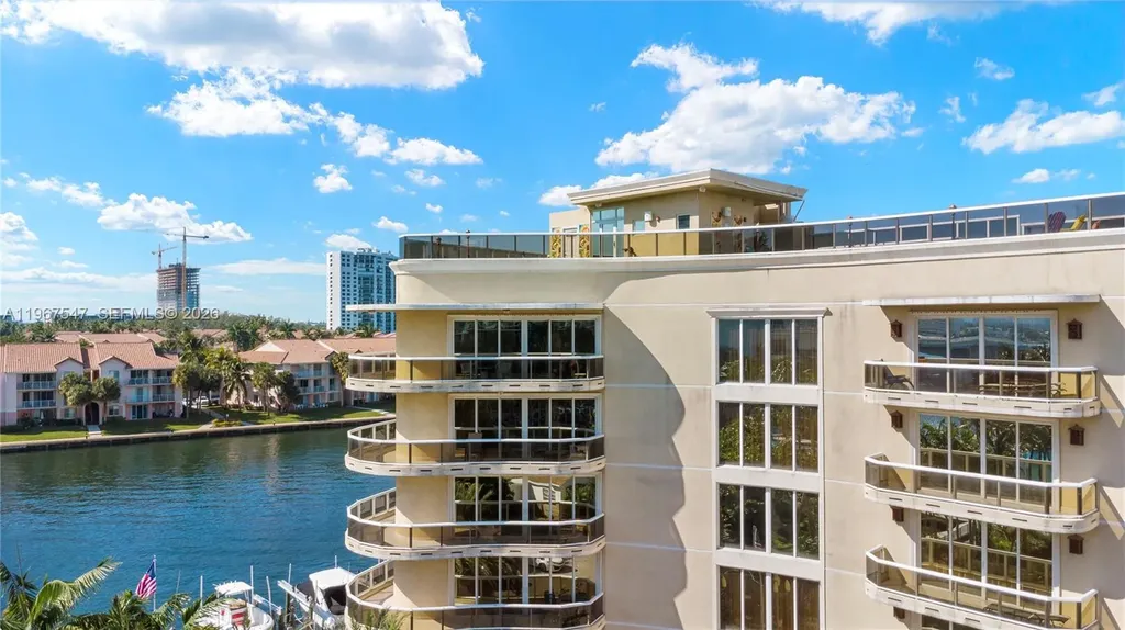 12 Seacrest Parkway Hollywood FL 33019