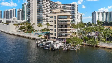 12 Seacrest Parkway Hollywood FL 33019