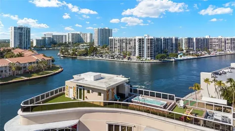 12 Seacrest Parkway Hollywood FL 33019