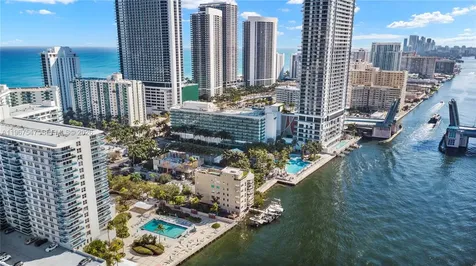 12 Seacrest Parkway Hollywood FL 33019