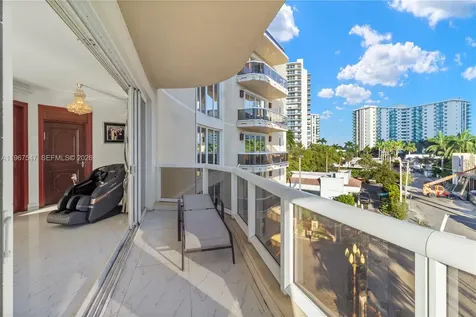 12 Seacrest Parkway Hollywood FL 33019