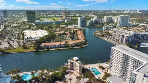 12 Seacrest Parkway Hollywood FL 33019