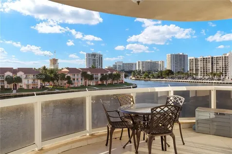 12 Seacrest Parkway Hollywood FL 33019