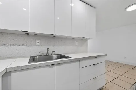 606 W 81st Street Hialeah FL 33014
