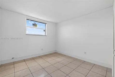 606 W 81st Street Hialeah FL 33014