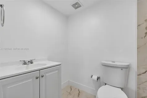 606 W 81st Street Hialeah FL 33014