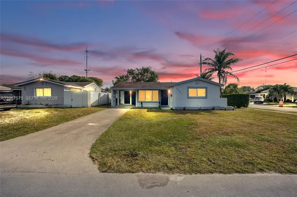 3221 SW 67th Way Miramar FL 33023
