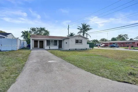 3221 SW 67th Way Miramar FL 33023