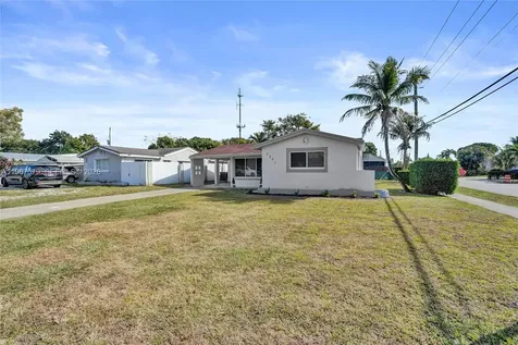 3221 SW 67th Way Miramar FL 33023