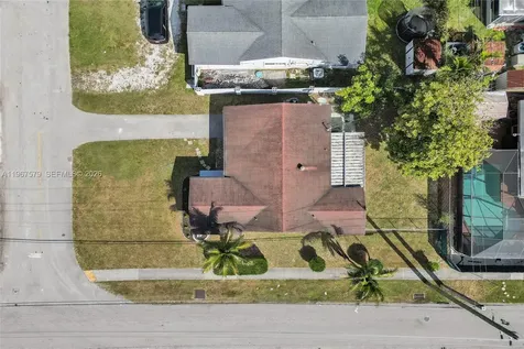 3221 SW 67th Way Miramar FL 33023
