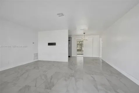 3221 SW 67th Way Miramar FL 33023