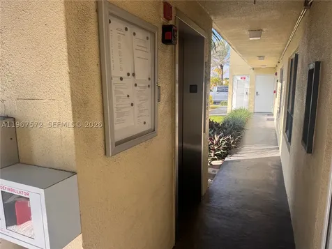 3215 N Ocean Drive Hollywood FL 33019
