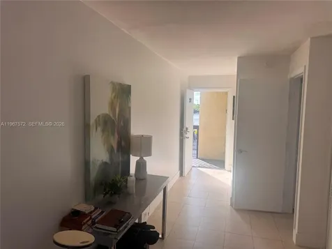 3215 N Ocean Drive Hollywood FL 33019